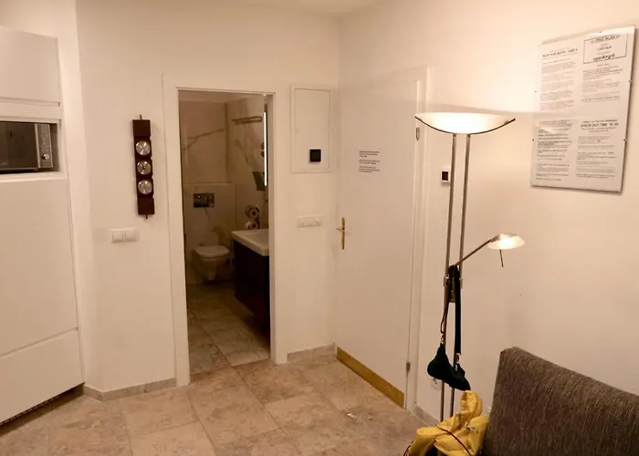 Modern Near Center Апарт-готель 3*